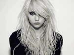 The Pretty Reckless artist photo