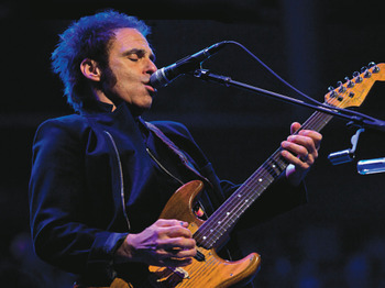 Nils Lofgren artist photo
