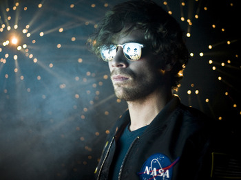 Moon Boots artist photo
