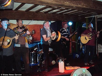 The WeeBagBand artist photo