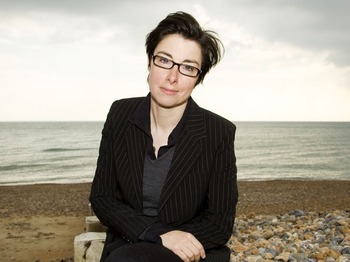 Sue Perkins artist photo