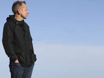 Jeremy Hardy artist photo