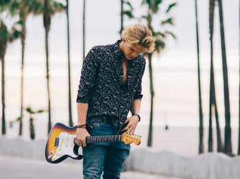 Cody Simpson artist photo