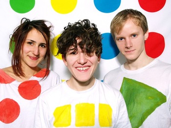 Micachu & The Shapes artist photo