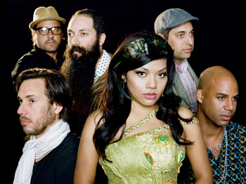 Dengue Fever artist photo