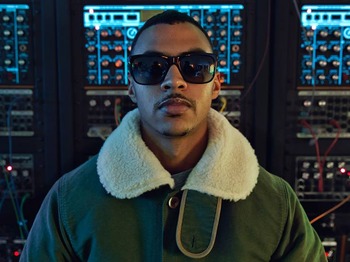Swindle artist photo