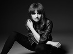 Gabrielle Aplin artist photo