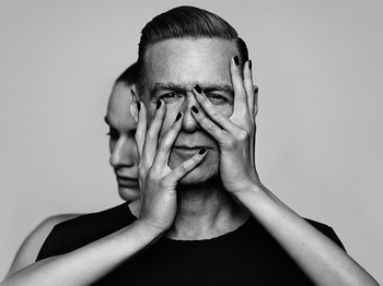 Bryan Adams artist photo