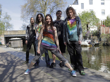 Ozric Tentacles artist photo