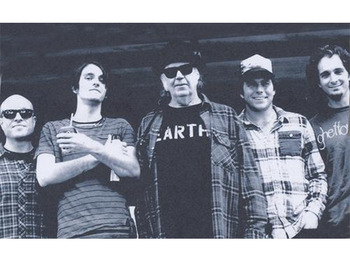 Neil Young & Promise Of The Real artist photo