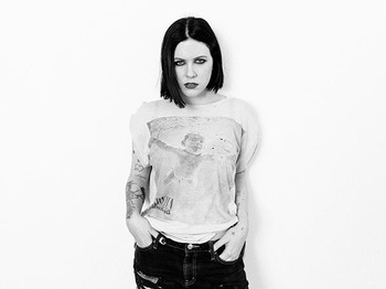 Misty Miller artist photo