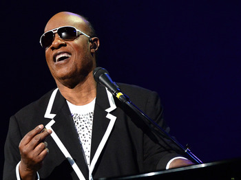 Stevie Wonder artist photo