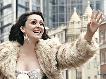 Eleanor Conway artist photo