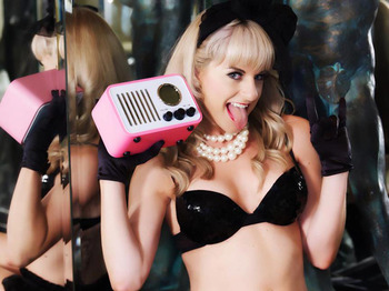 Miss Ooh La Lou artist photo