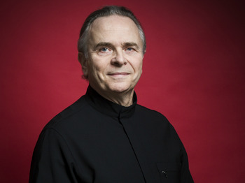 Sir Mark Elder artist photo