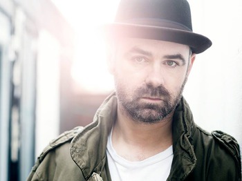Steve Mason artist photo