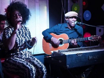Loose Ends artist photo