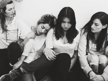 Warpaint artist photo