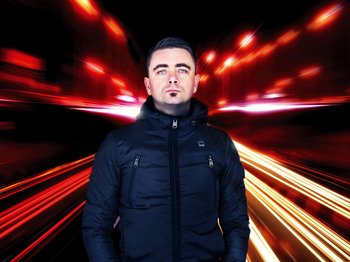 Damien O'Kane artist photo