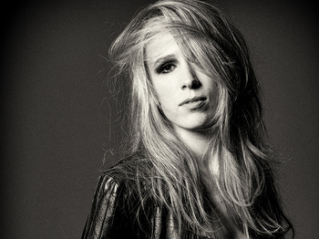 Katey Brooks artist photo