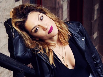 Shoshana Bean artist photo