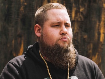 Rag'N'Bone Man artist photo