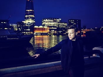 Olly Murs artist photo