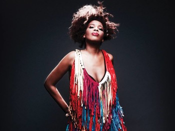 Macy Gray artist photo