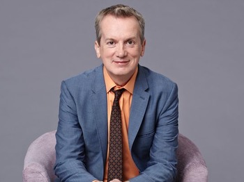 Frank Skinner artist photo