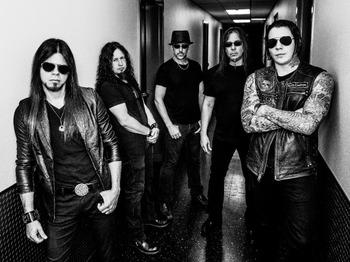 Queensrÿche artist photo