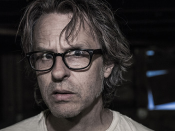 Sam Coomes artist photo