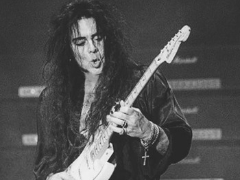 Yngwie Malmsteen artist photo