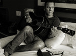 Kiefer Sutherland artist photo