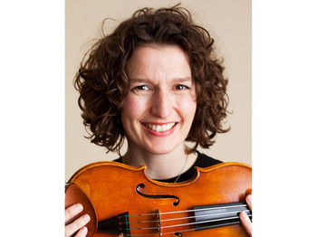 Miranda Dale artist photo