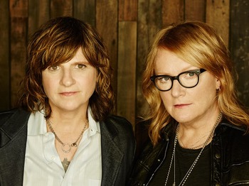 Indigo Girls artist photo
