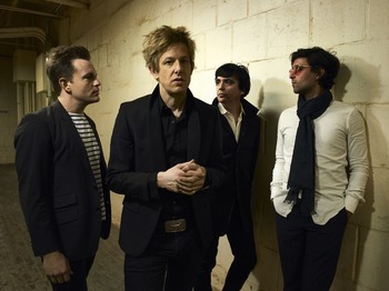 Spoon artist photo