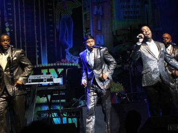The Reach Out® 50 Years of No.1 Hits Tour: Magic Of Motown (Touring) picture