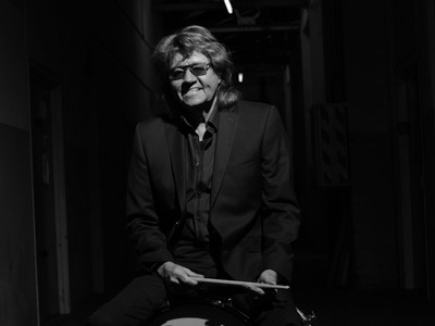 Bev Bevan artist photo