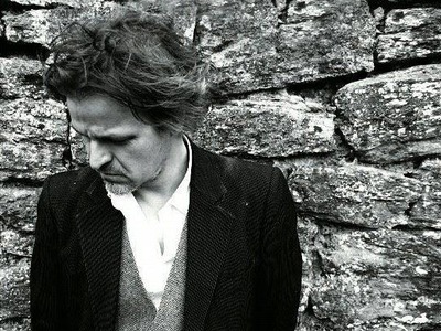 Tom McRae artist photo