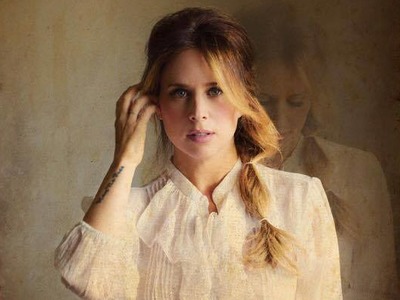 Lucie Silvas artist photo