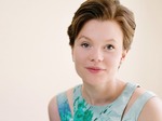 Clare Hammond artist photo