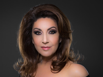 Jane McDonald artist photo