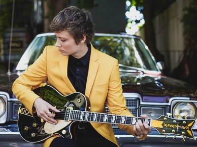 Mo Kenney artist photo