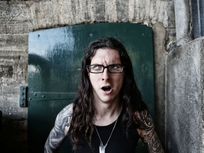 Andrew O'Neill artist photo