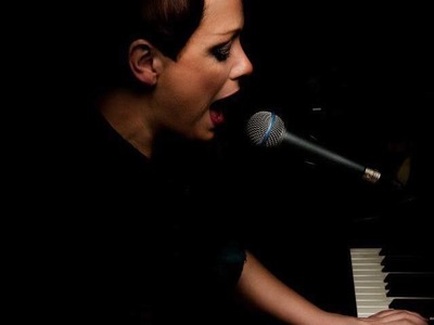 Beccy Owen artist photo